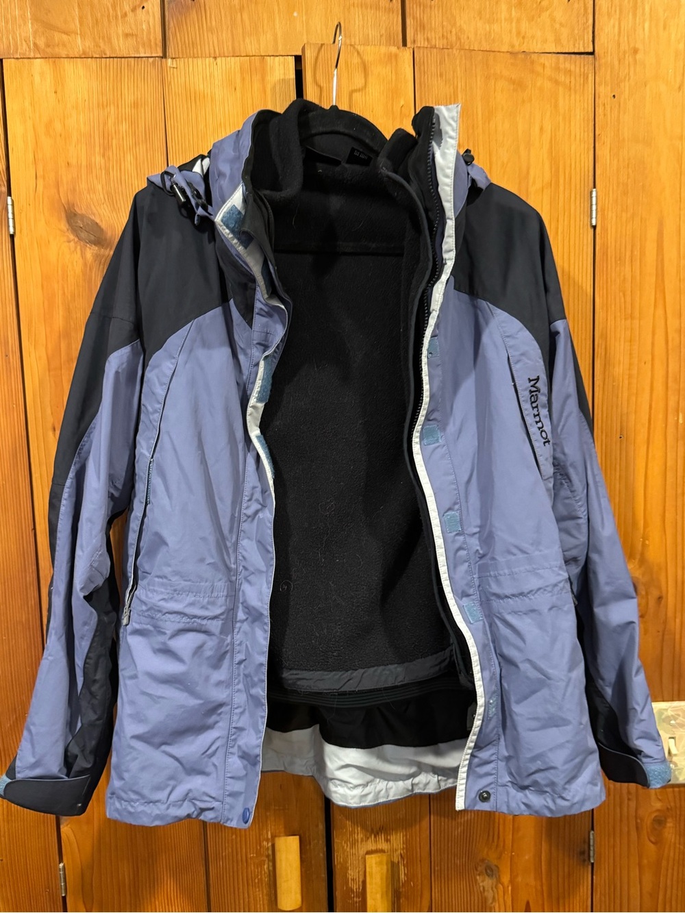 Marmot woman’s Blue and Black Ski Jacket - Insulated Two-Piece